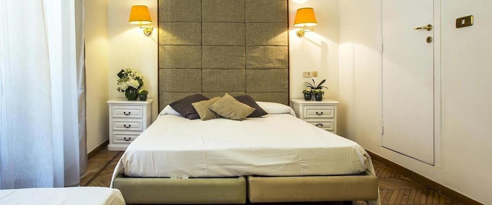 רומא Hotel Trinita Dei Monti מראה חיצוני תמונה